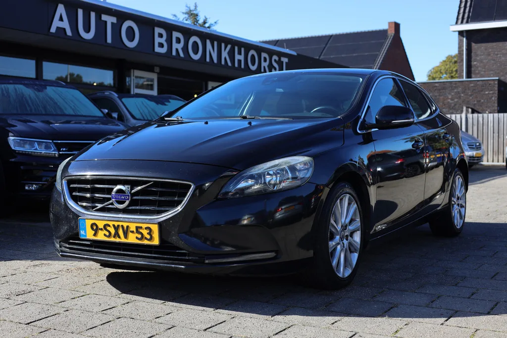 Volvo V40 (2013) — foto 1