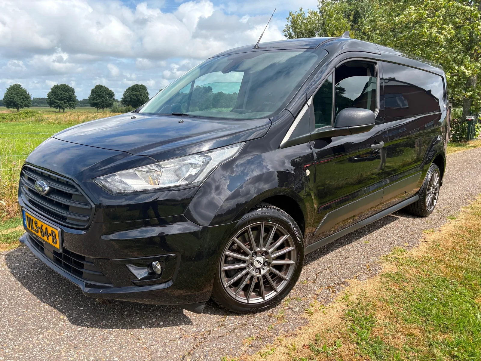 Ford Transit Connect (2021) — foto 1