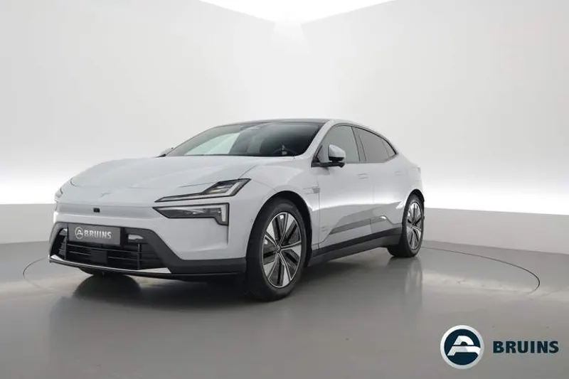 Polestar 4 (2025)