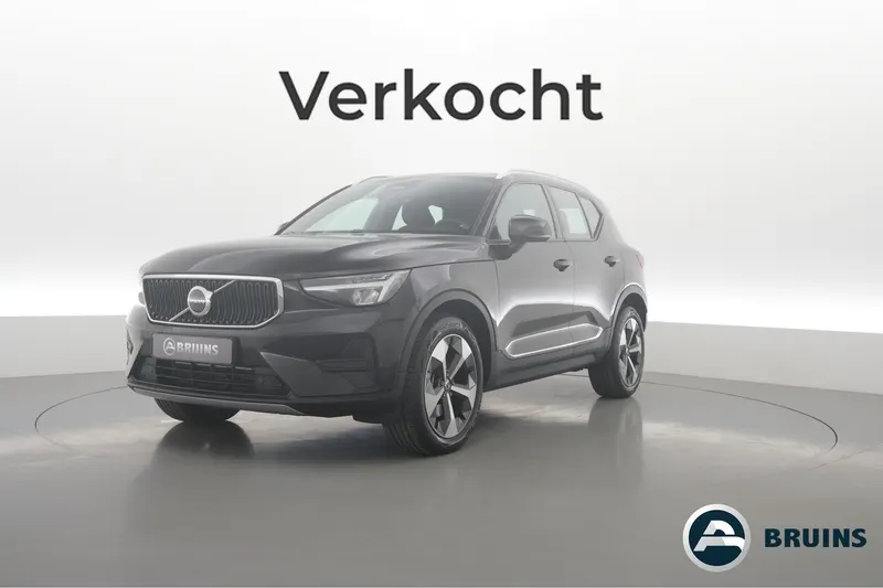 Volvo XC40 (2023)