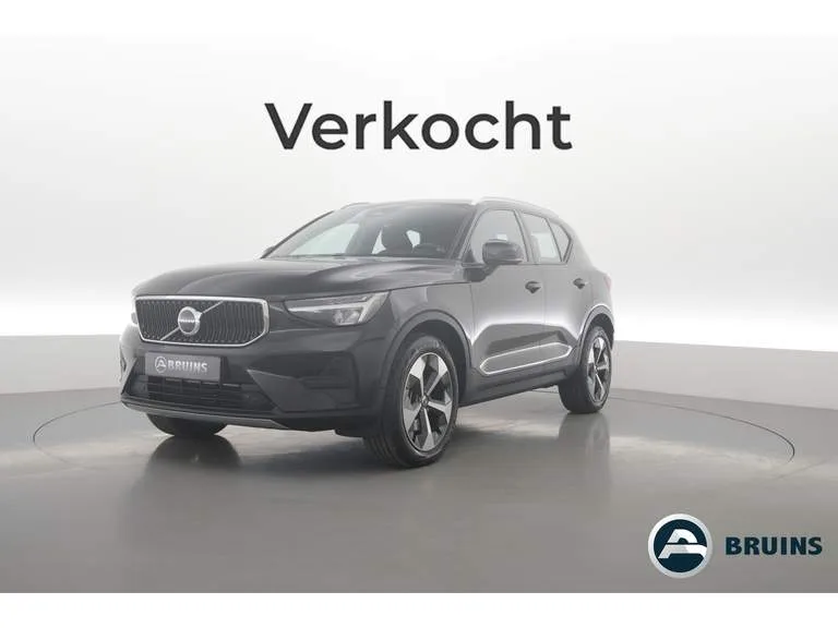 Volvo XC40 (2023) — foto 1