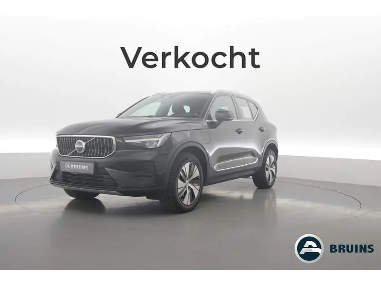 Volvo XC40 (2022) — foto 1