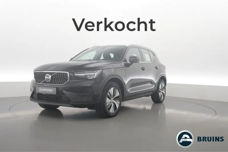 Volvo XC40 (2022)