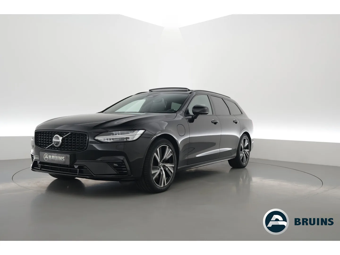 Volvo V90 (2022) — foto 1