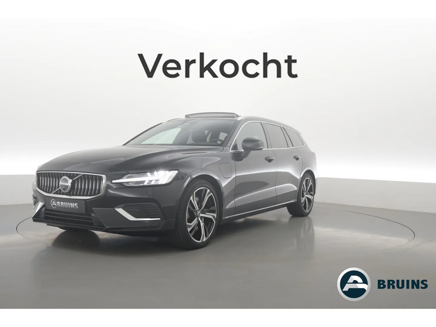 Volvo V60 (2022) — foto 1