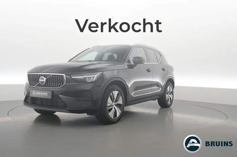 Volvo XC40 (2022)
