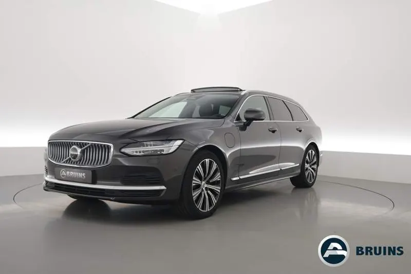 Volvo V90 (2022)