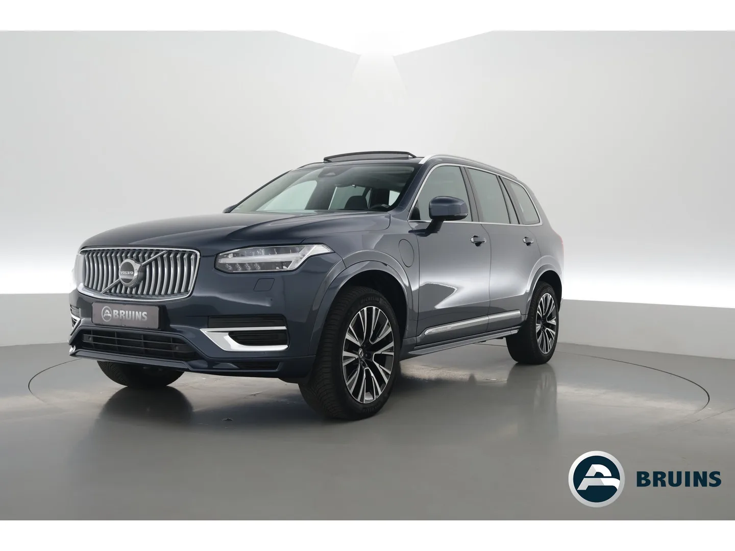 Volvo XC90 (2023) — foto 1