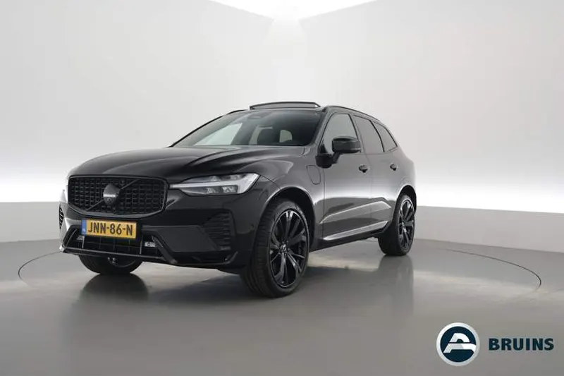 Volvo XC60 (2025)