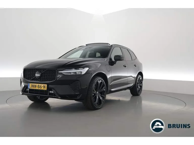 Volvo XC60 (2025) — foto 1