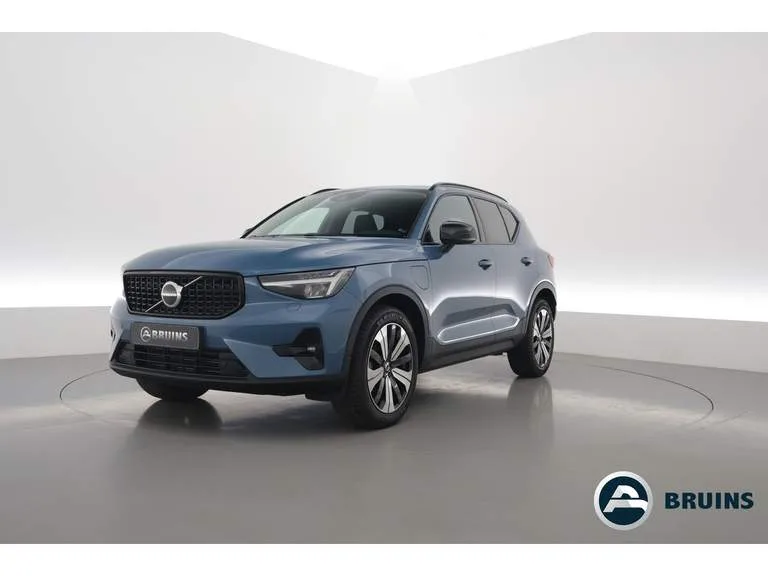Volvo XC40 (2022) — foto 1