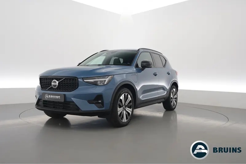 Volvo XC40 (2022)