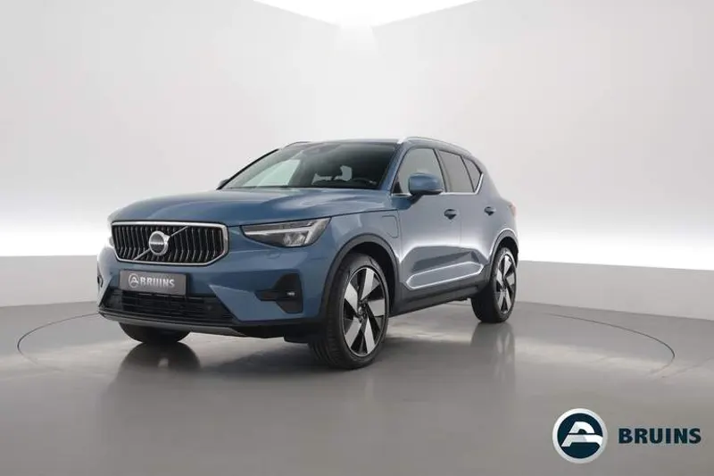 Volvo XC40 (2022)