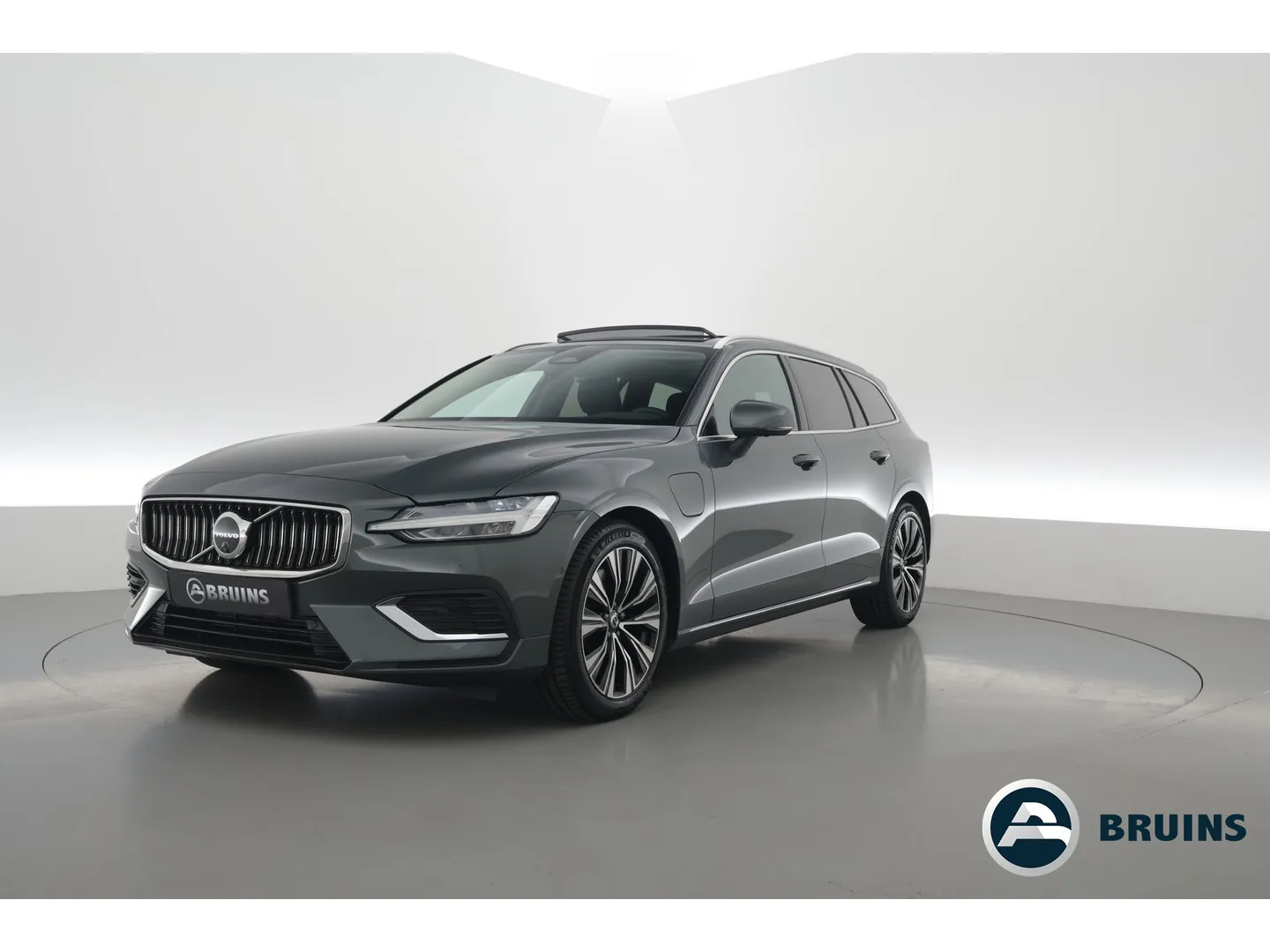 Volvo V60 (2025) — foto 1