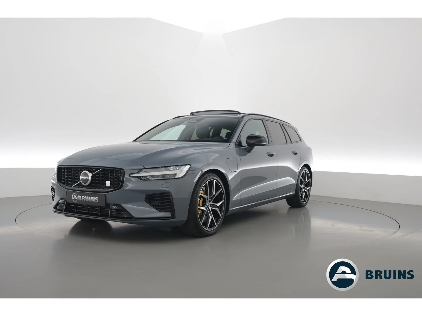 Volvo V60 (2024) — foto 1