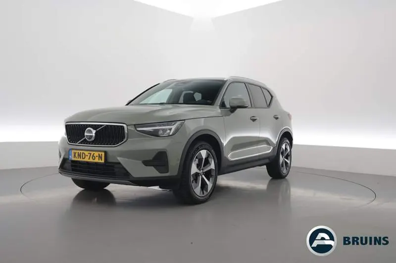 Volvo XC40 (2024)