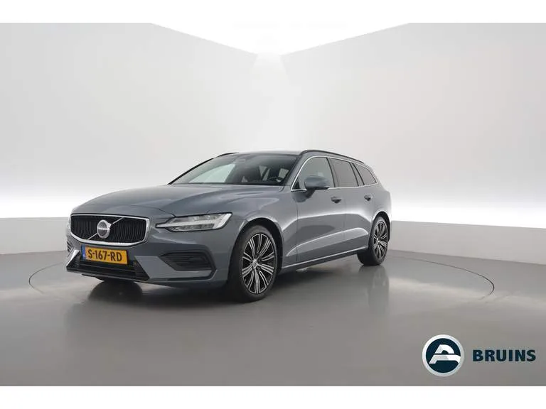 Volvo V60 (2023) — foto 1