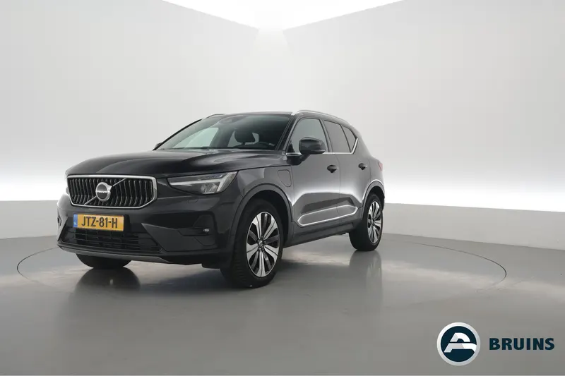 Volvo XC40 (2022)