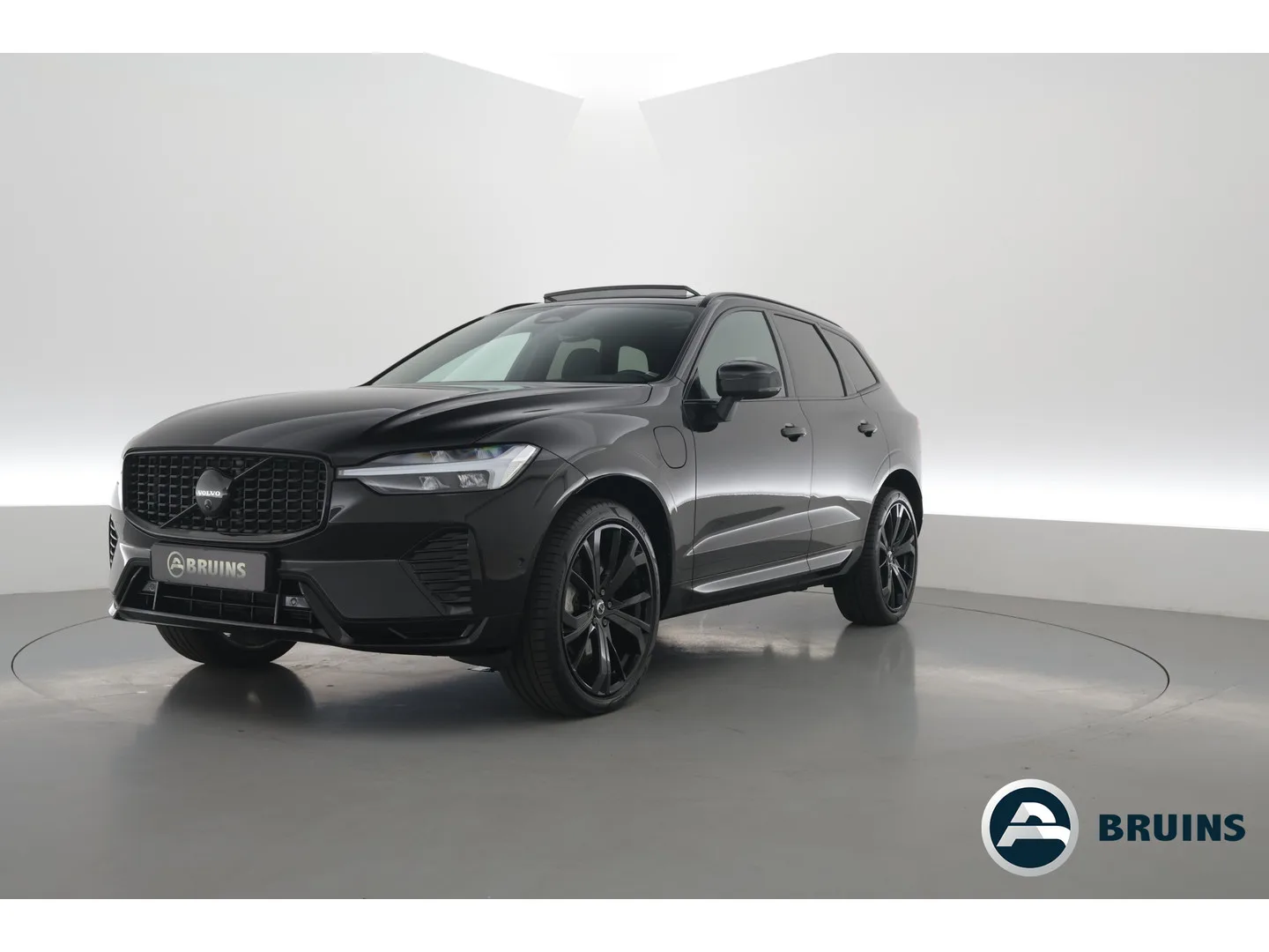Volvo XC60 (2024) — foto 1