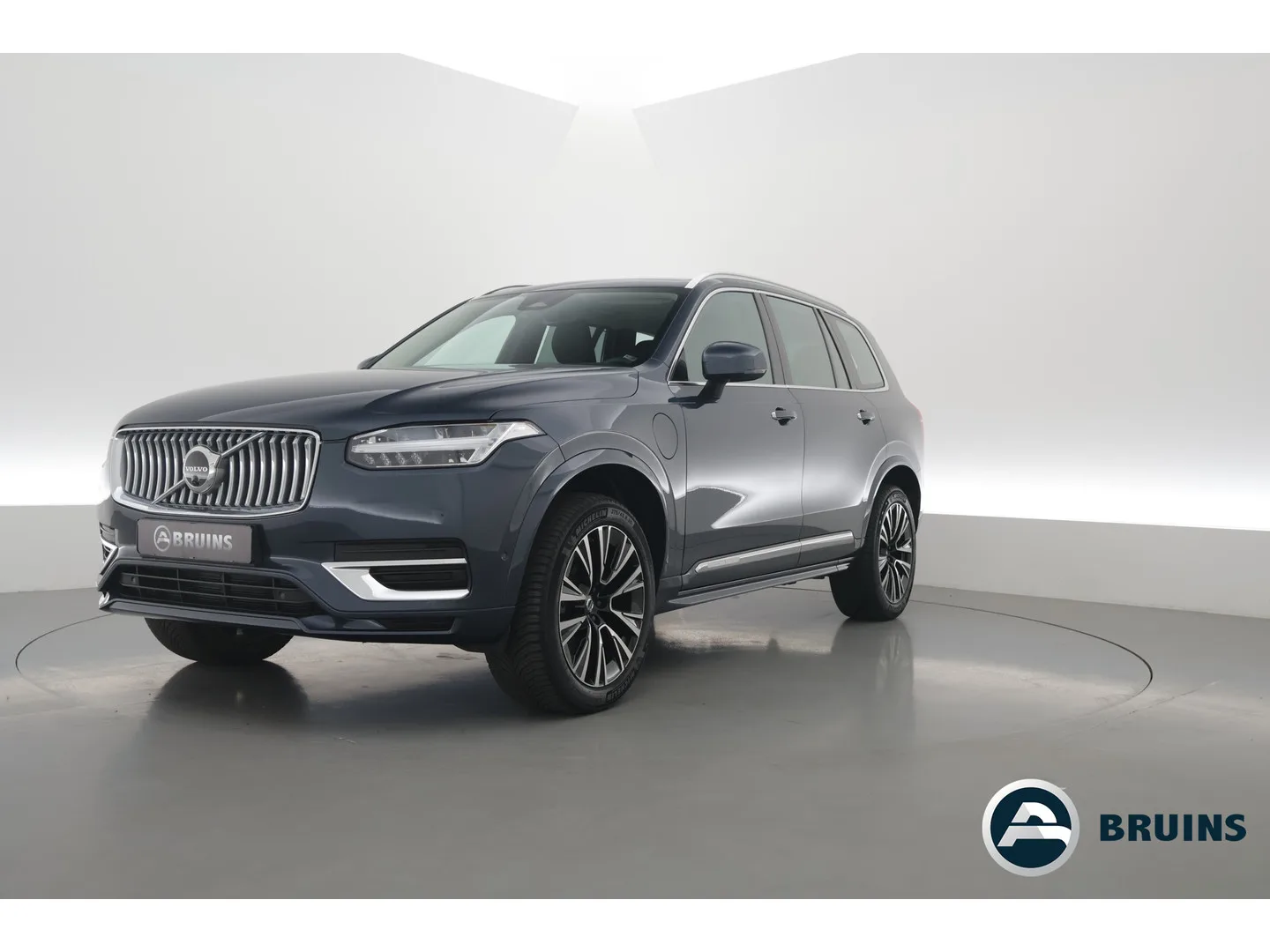Volvo XC90 (2022) — foto 1