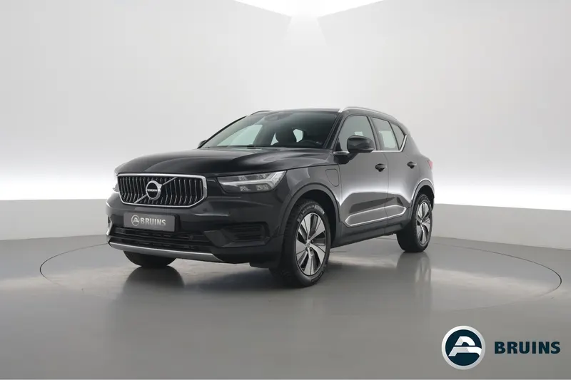 Volvo XC40 (2022)