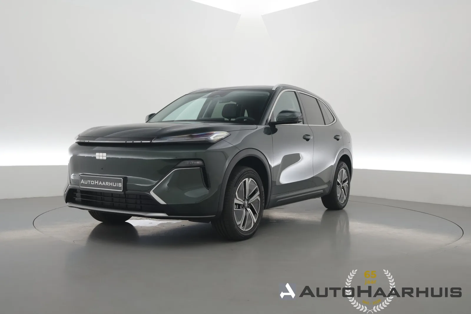 Geely Starray EM-i (2026) — foto 1