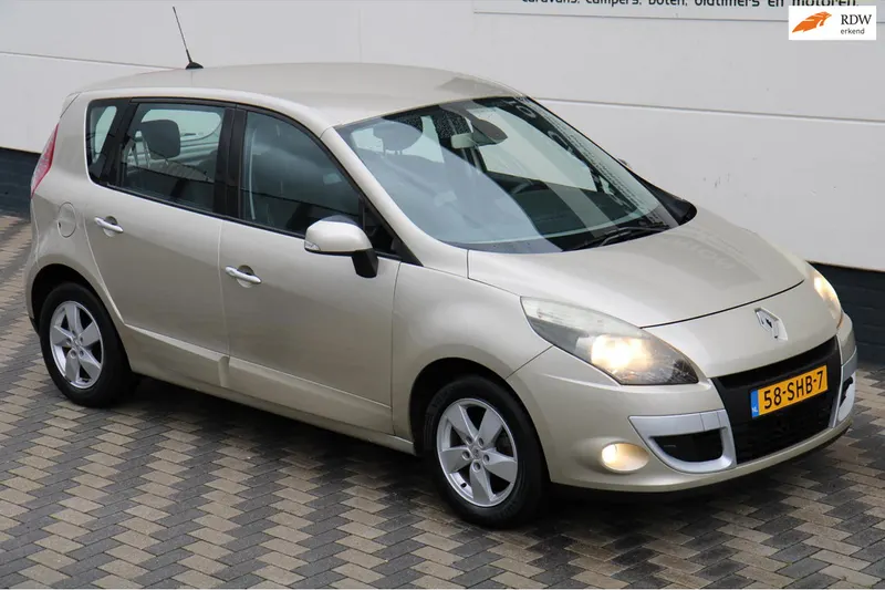 Renault Scénic (2011)