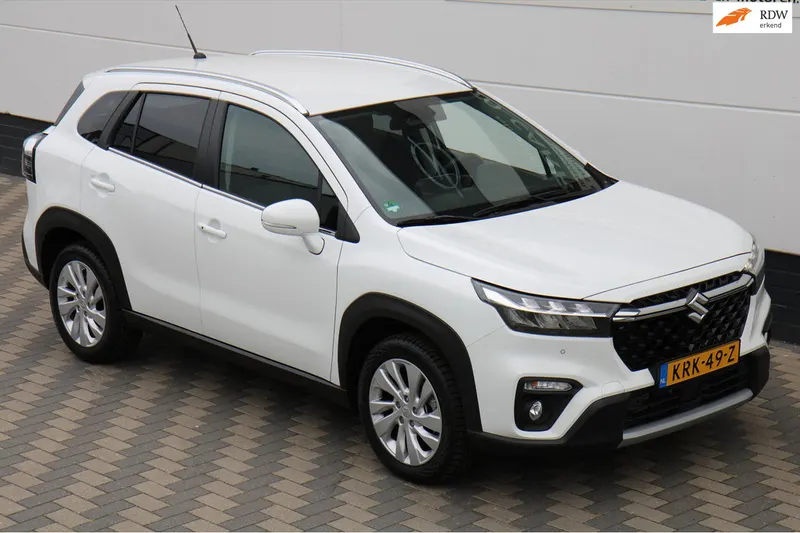 Suzuki S-Cross (2024)