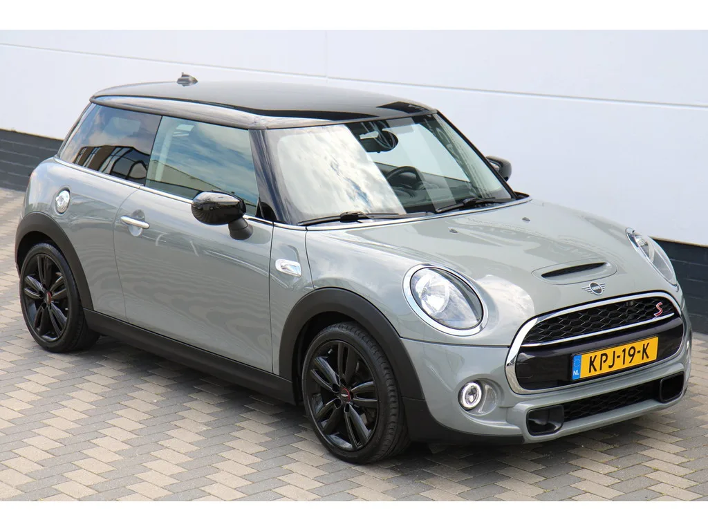 MINI Cooper S (2019) — foto 1