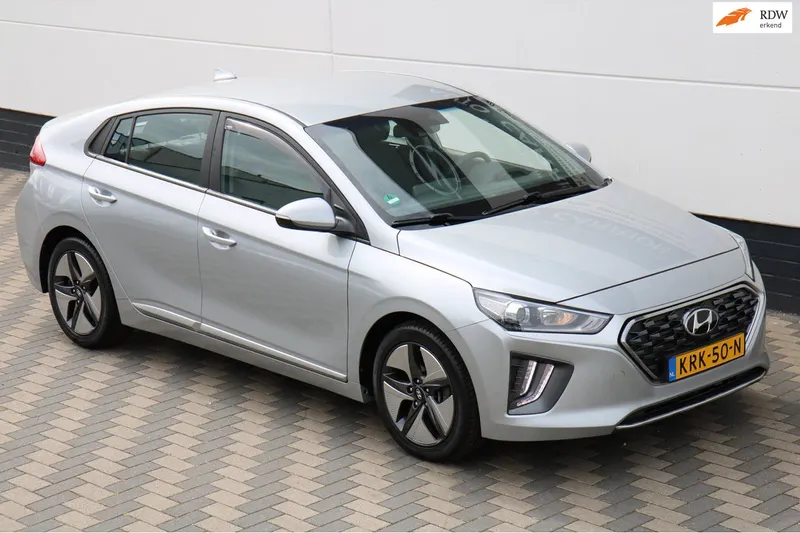 Hyundai Ioniq (2022)