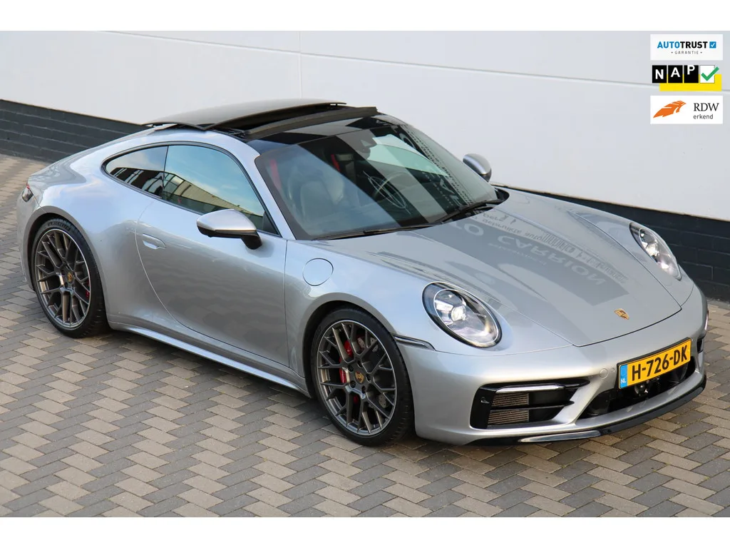Porsche 911 (2020) — foto 1