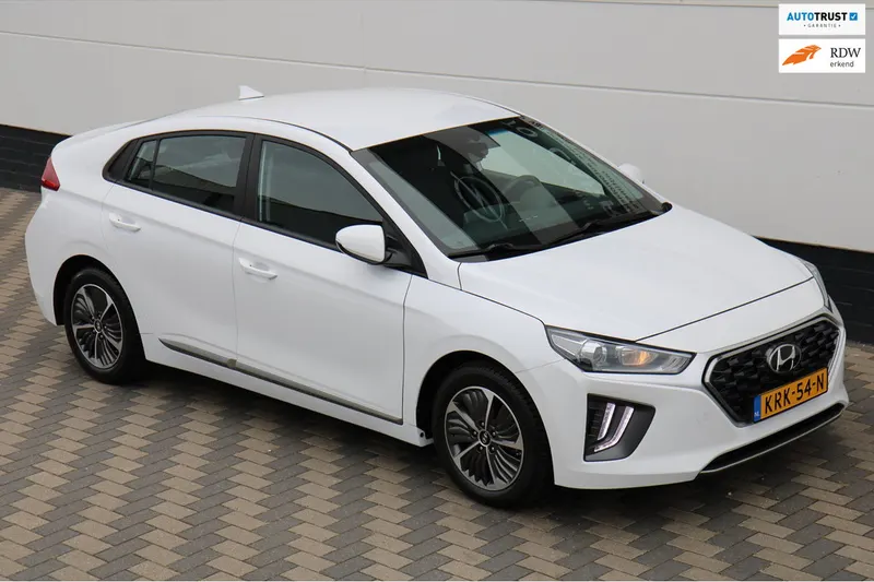 Hyundai Ioniq (2022)