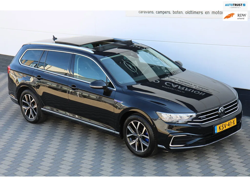 Volkswagen Passat (2021) — foto 1