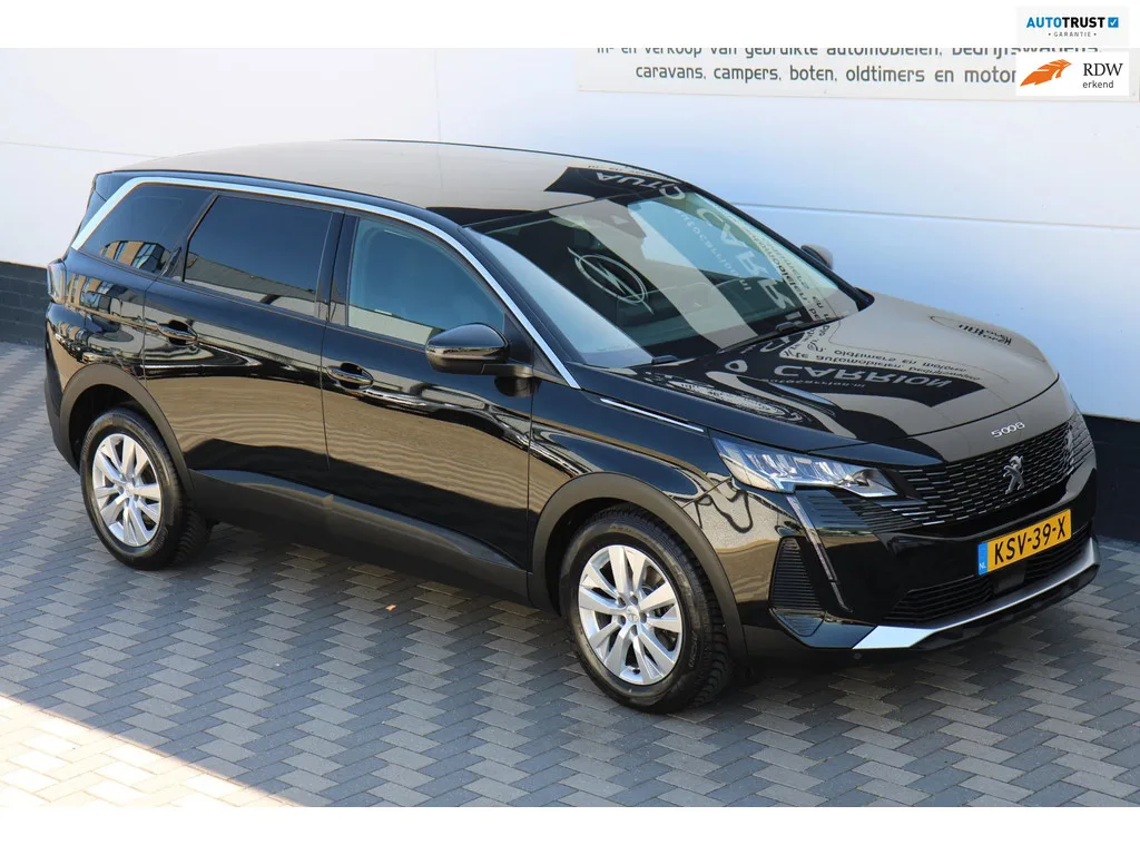 Peugeot 5008 (2021) — foto 1