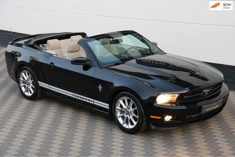 Ford Mustang (2010)