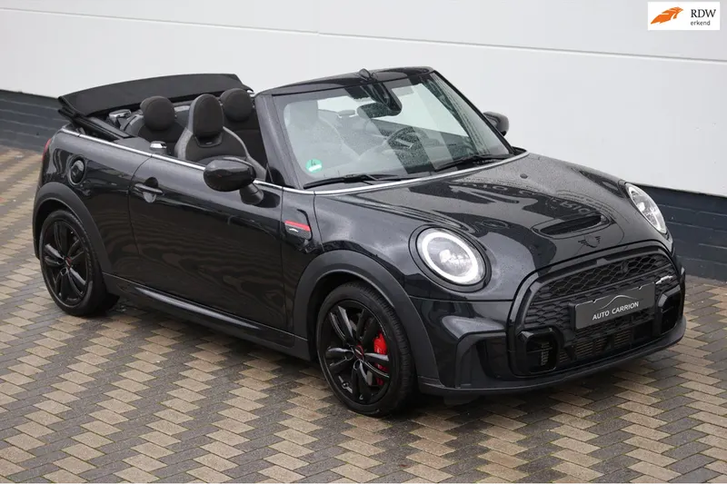 MINI Cabrio (2023)