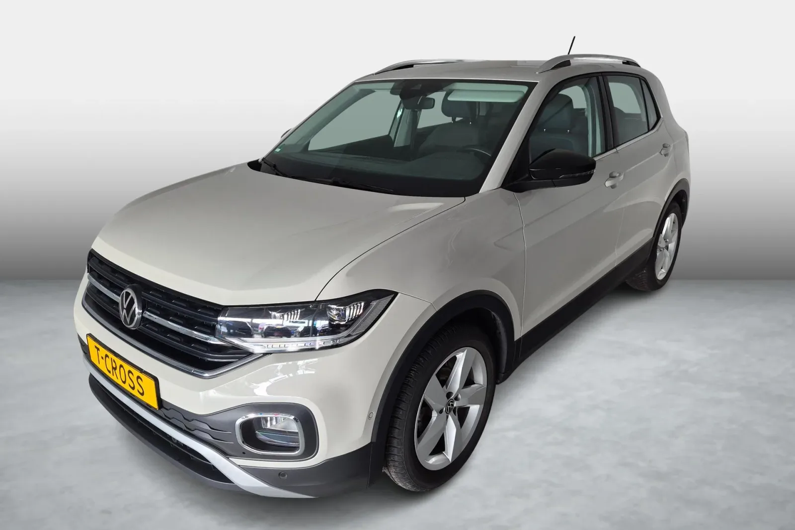 Volkswagen T-Cross (2022) — foto 1