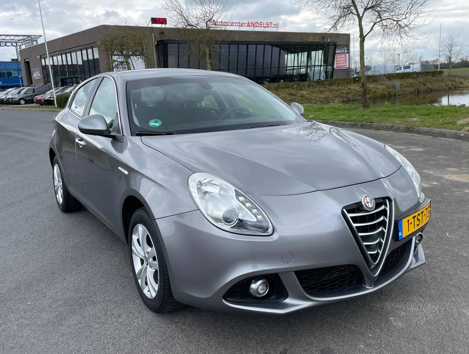 Alfa Romeo Giulietta (2014) — foto 1