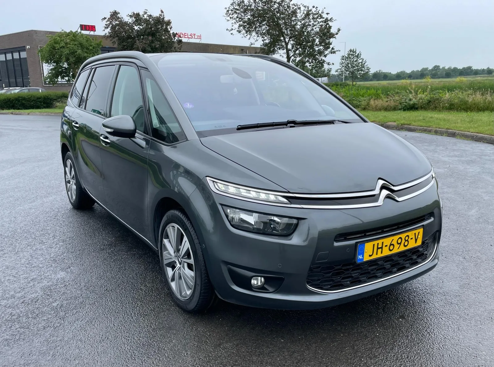 Citroën Grand C4 Picasso (2016) — foto 1