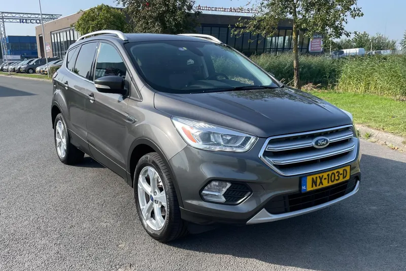 Ford Kuga (2017)