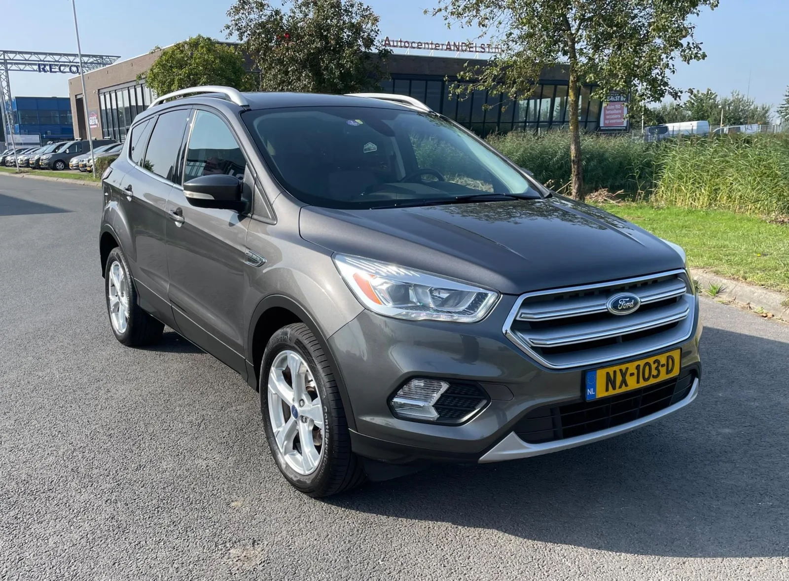 Ford Kuga (2017) — foto 1