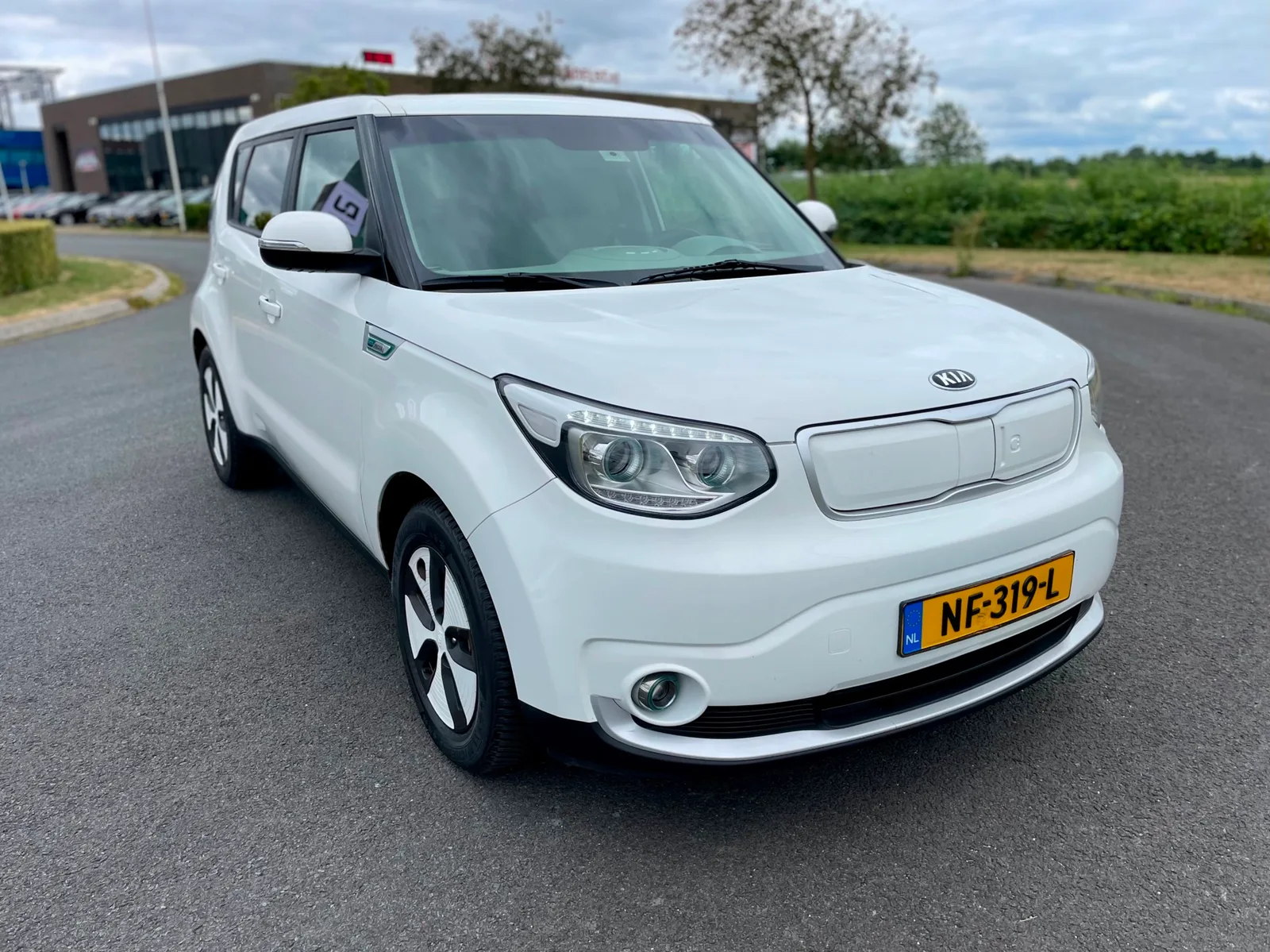 Kia Soul EV (2017) — foto 1
