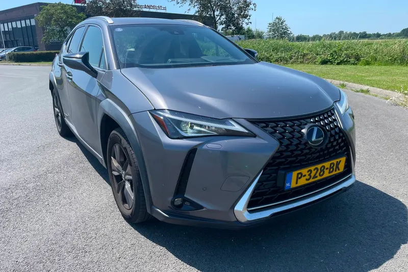 Lexus UX (2019)