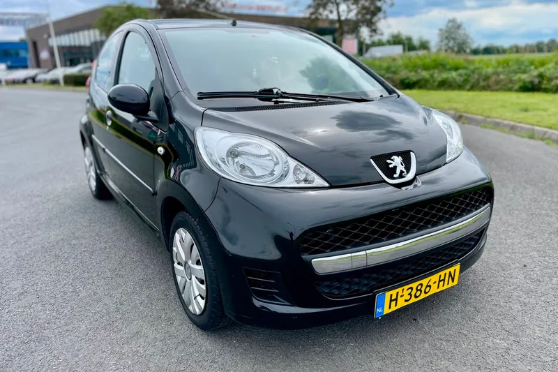 Peugeot 107 (2010)