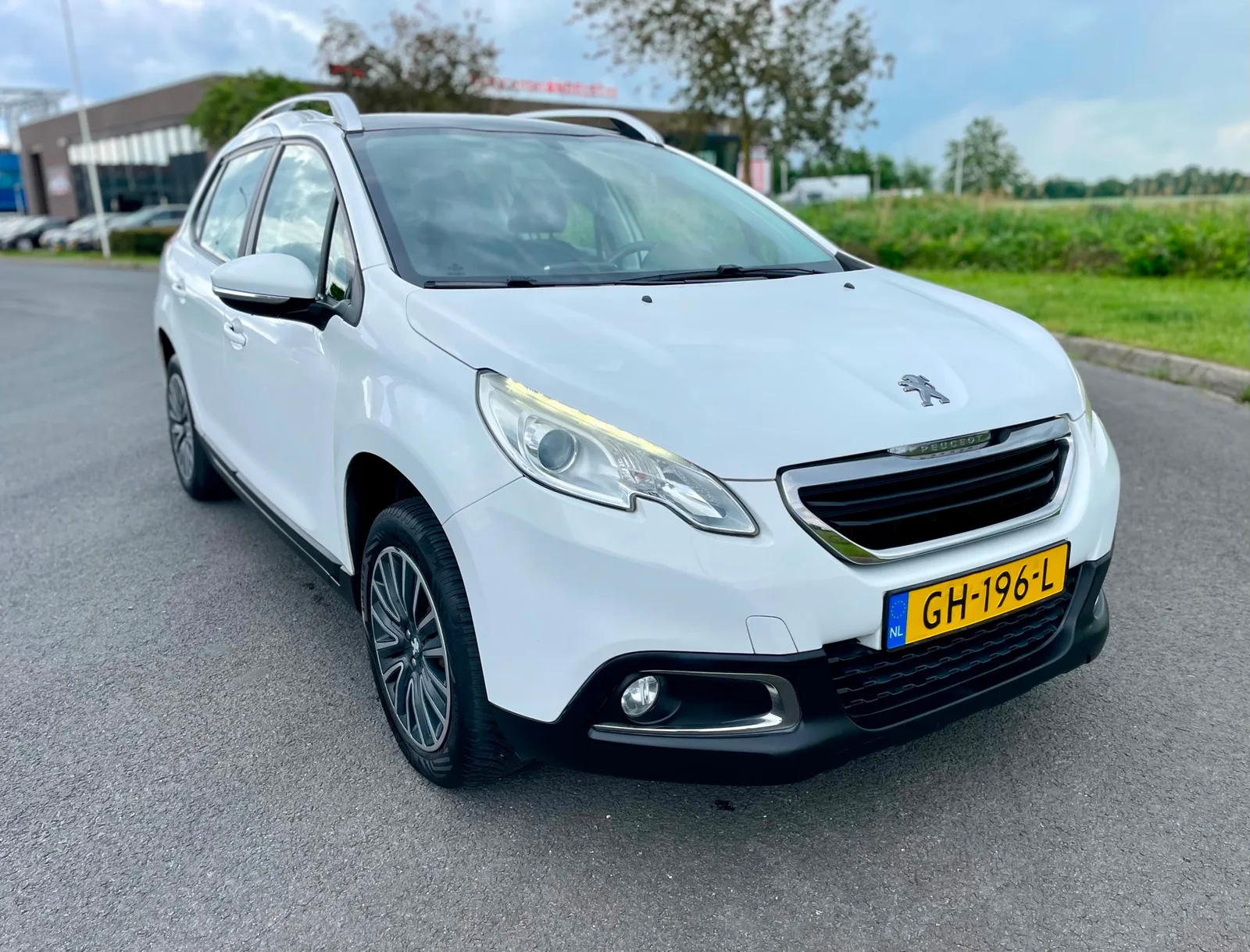 Peugeot 2008 (2015) — foto 1