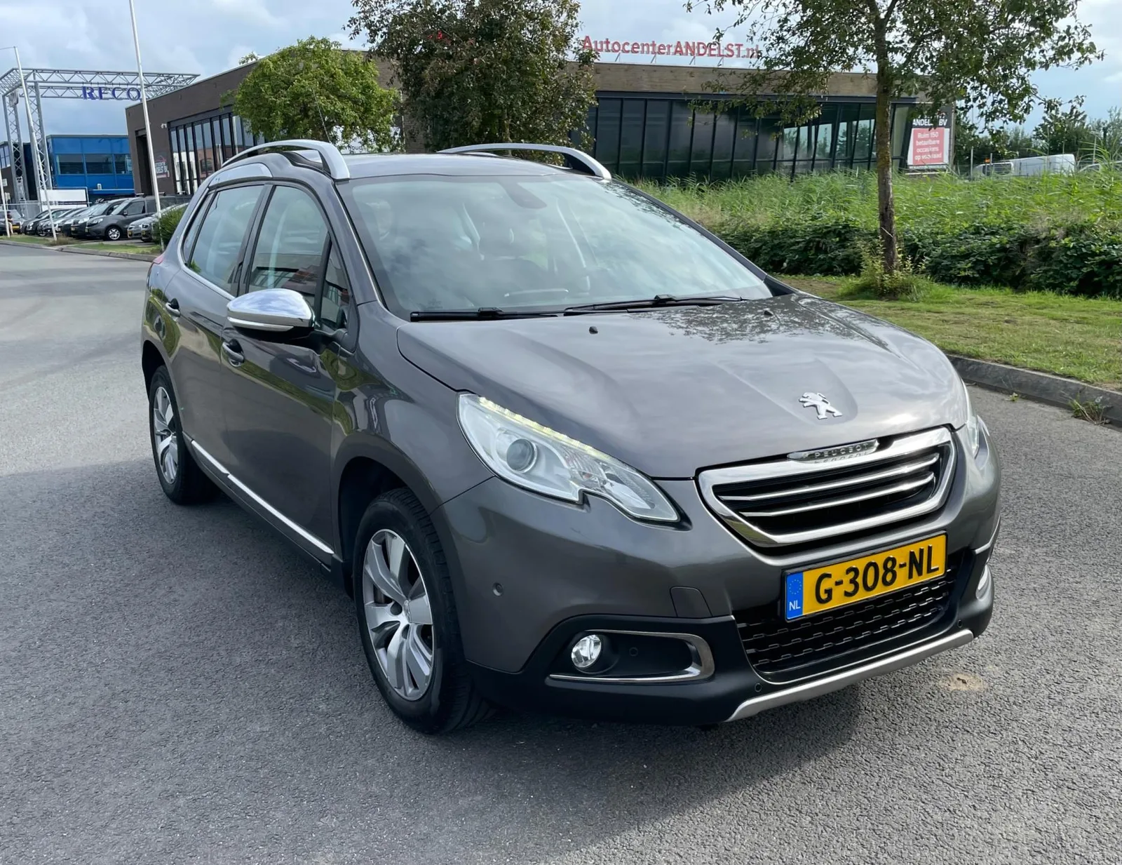 Peugeot 2008 (2016) — foto 1