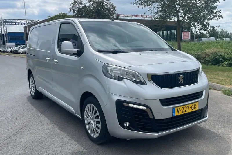 Peugeot Expert (2017)