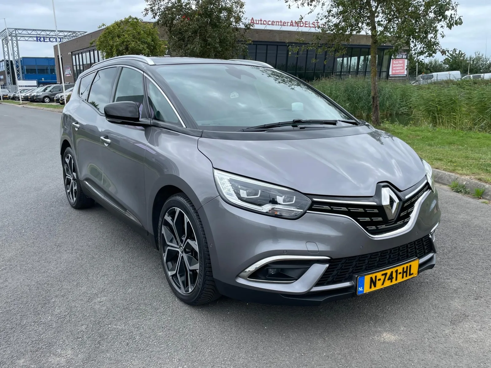 Renault Grand Scénic (2021) — foto 1