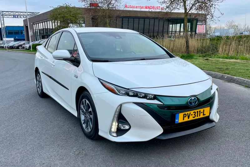 Toyota Prius (2018)