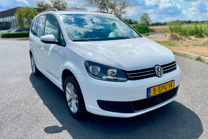 Volkswagen Touran (2013)